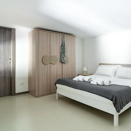 Apartment Fly Sicily *